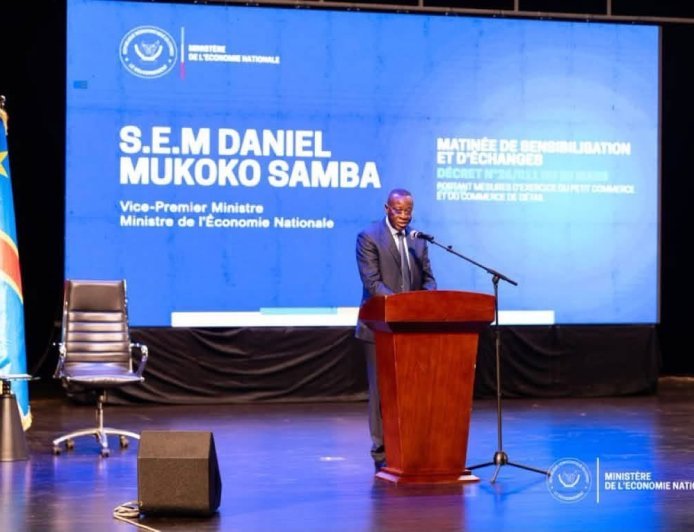RDC : Daniel Mukoko Samba annonce le contrôle de conformité des opérateurs du petit commerce et du commerce de détail