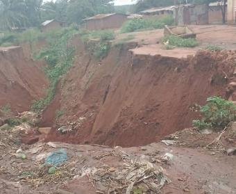 Kasaï : La cité de Kamonia prête à disparaitre à cause de plusieurs ravins