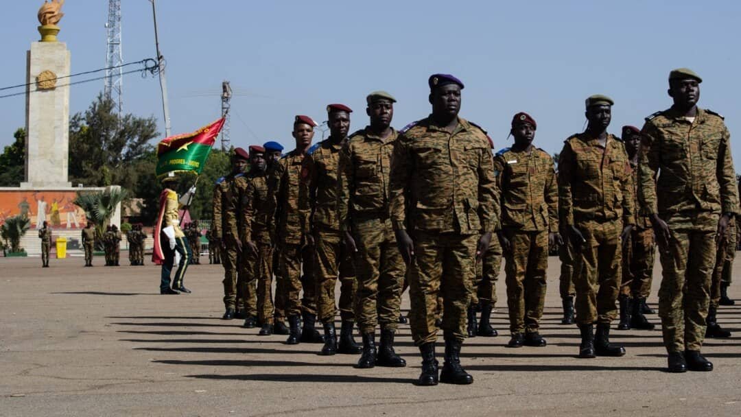 Enrôlement militaire au Burkina Faso : Tensions entre volontariat et contrainte