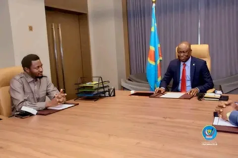 Mise en place du bureau définitif de l’Assemblée nationale : Serge Junior Lukadi salue la sagesse du SG Augustin KABUYA