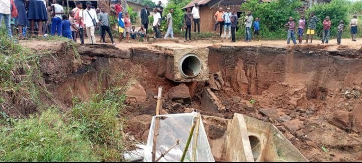 Kasaï : Un ravin coupe la Route nationale 706 dans son tronçon Ndjoko-Punda