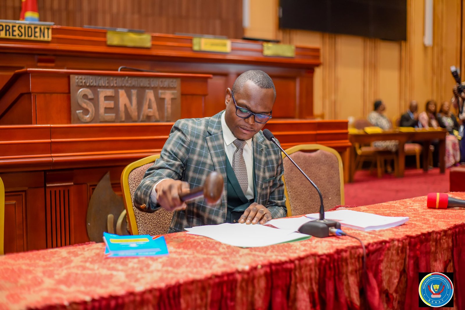 Élaboration du règlement intérieur au Sénat en RDC : Ivan Kazadi appelle au travail de qualité dans un délai relativement court