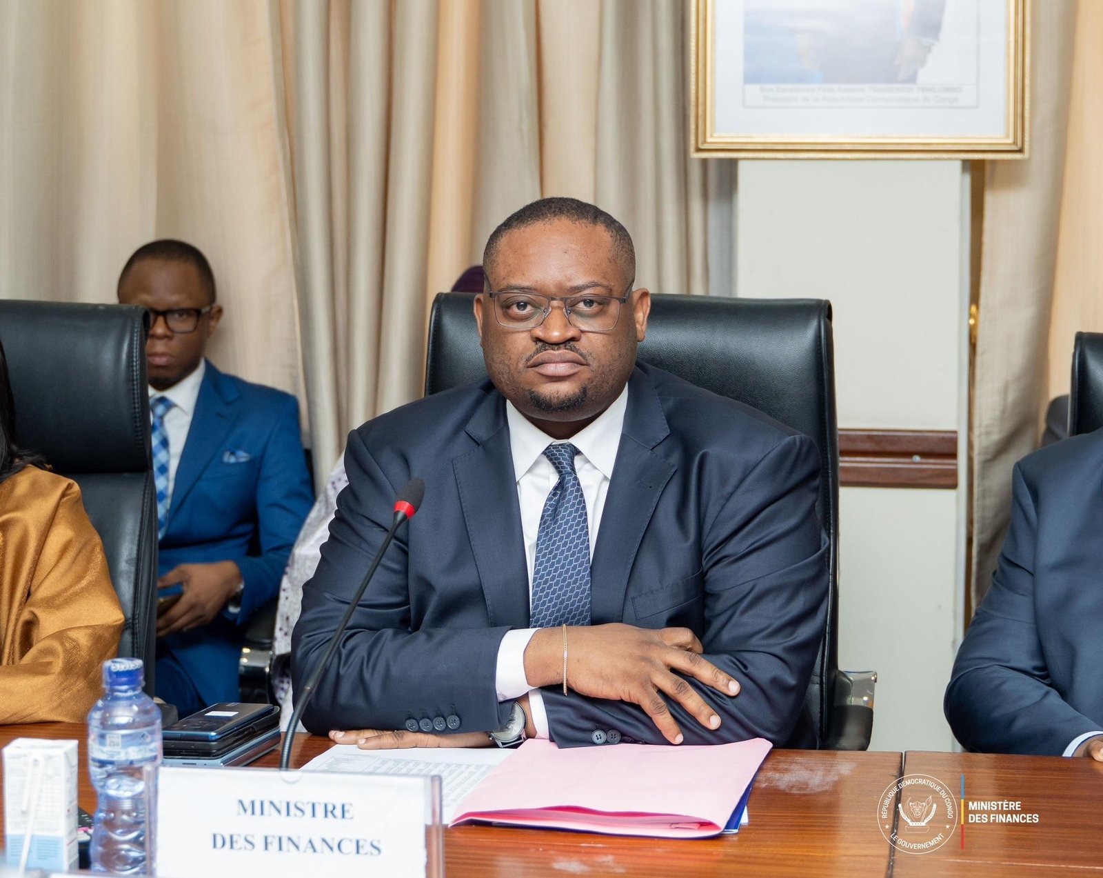 Austérité budgétaire en RDC : le ministre des Finances Doudou Fwamba gèle les mouvements du personnel